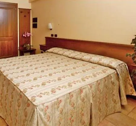 Hotel Ristorante Trattoria Del Castello Serralunga d'Alba