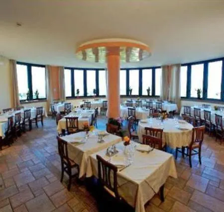 Ristorante Trattoria Del Castello 3* Serralunga d'Alba